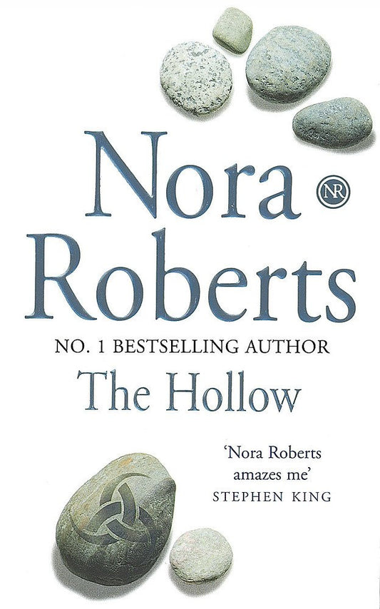 The Hollow by Nora Roberts (Sign of Seven #2)